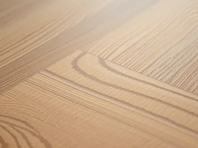 ラグジュアリーヴィニルタイルの質感